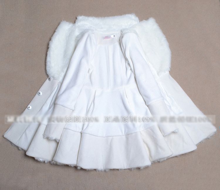 sweatshirt with collar and skirt