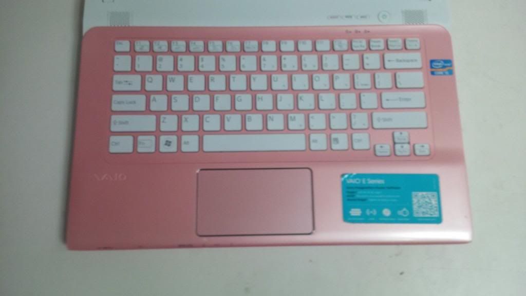 Sony SVE141D11L SEASHELL Pink laptop